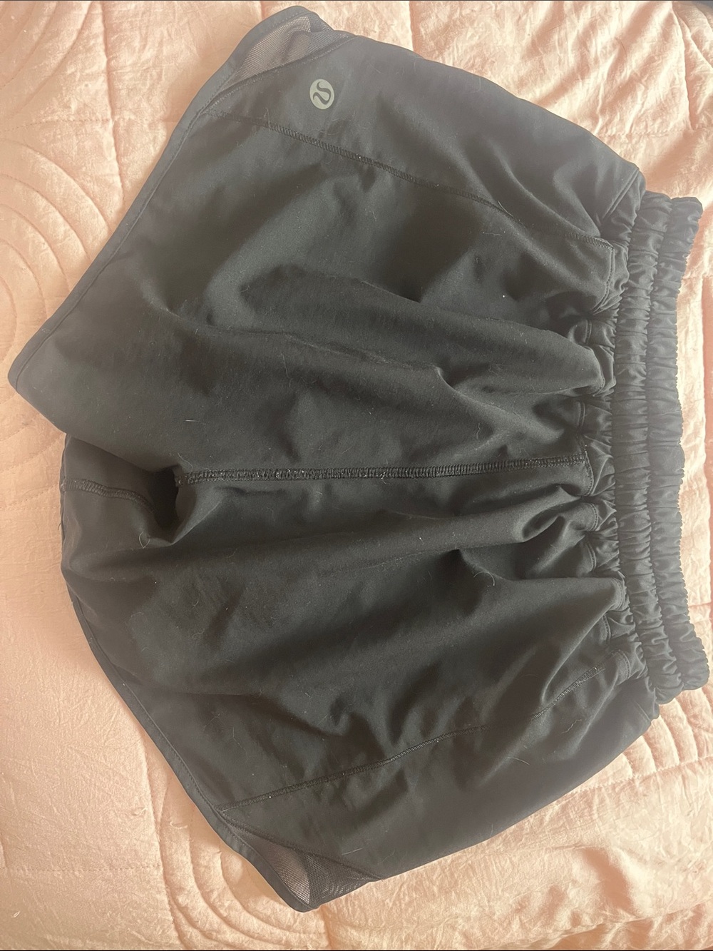 Lululemon Black Low rise Hottie Hot Shorts - Picture 2 of 3